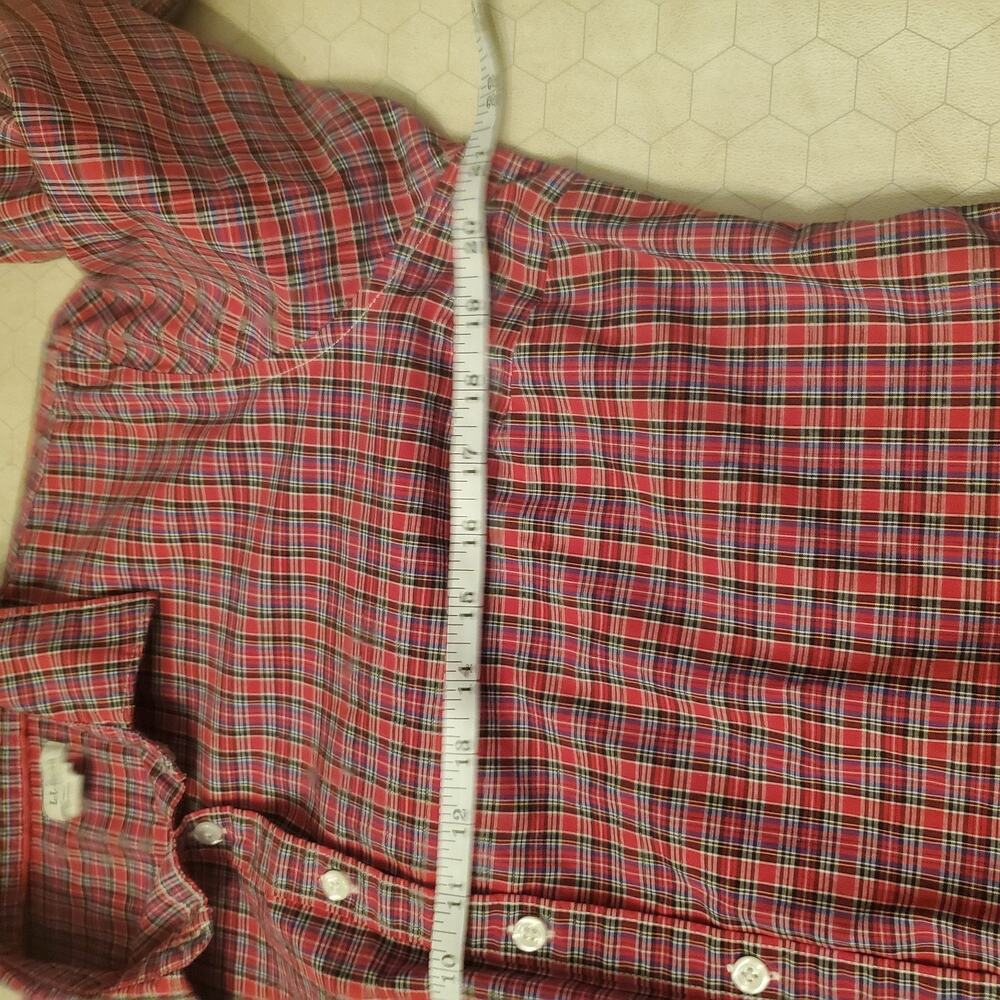 CLASSIC OUTDOOR VIBE! L.L. Bean Plaid Flannel Button Down - Picture 6 of 11